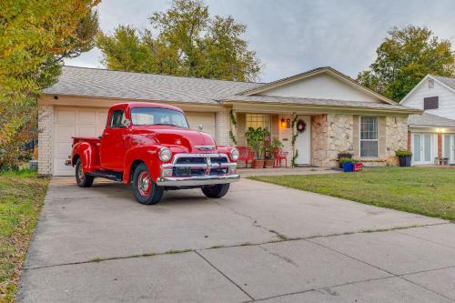 Arlington House | Walk to ATandT Stadium Arlington Home with Patio!