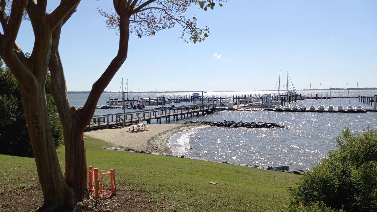 Kingsmill Apartment | Walk to beach, cozy, lovely room in "Kingsmill on the James"