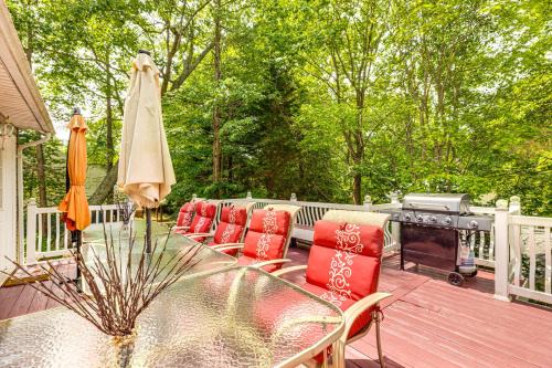 Chesapeake Ranch Estates-Drum Point House | Walk to Beach Elegant Escape in Lusby!