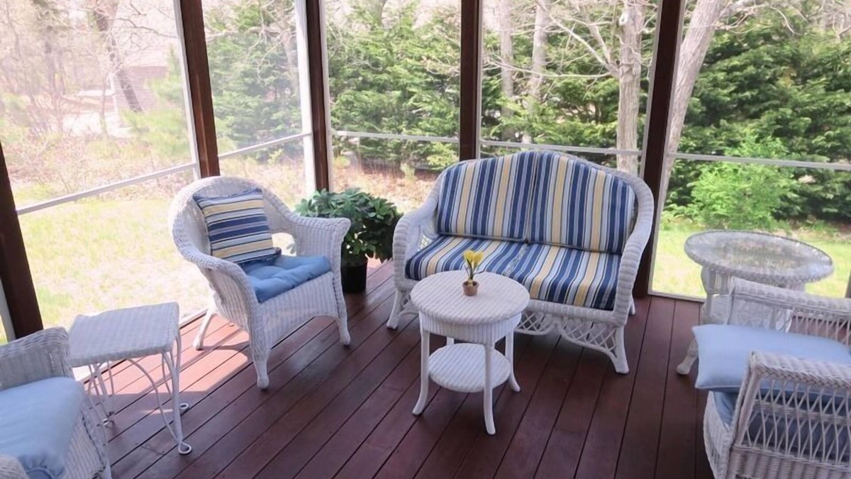 South Chatham House | Walk to Beach Quarter Mile to Bike Trail AC Wifi Summer Oasis