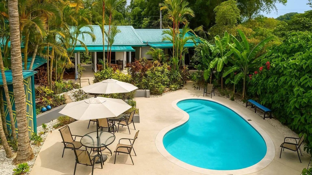 El Cerro Villa | Walk to beach-Safe-Garden Studio-Great Manuel Antonio Location