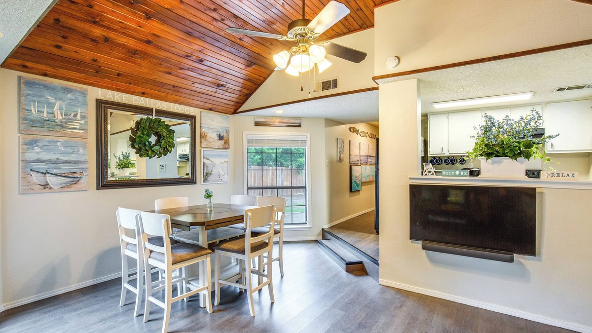 Lake Dallas House | Walk to Boat Ramp: Texas Home Near Lewisville Lake