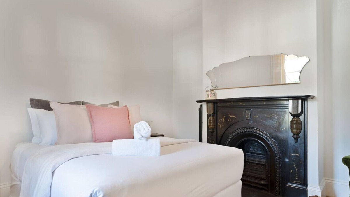 South Launceston House | Walk To City & Hospital