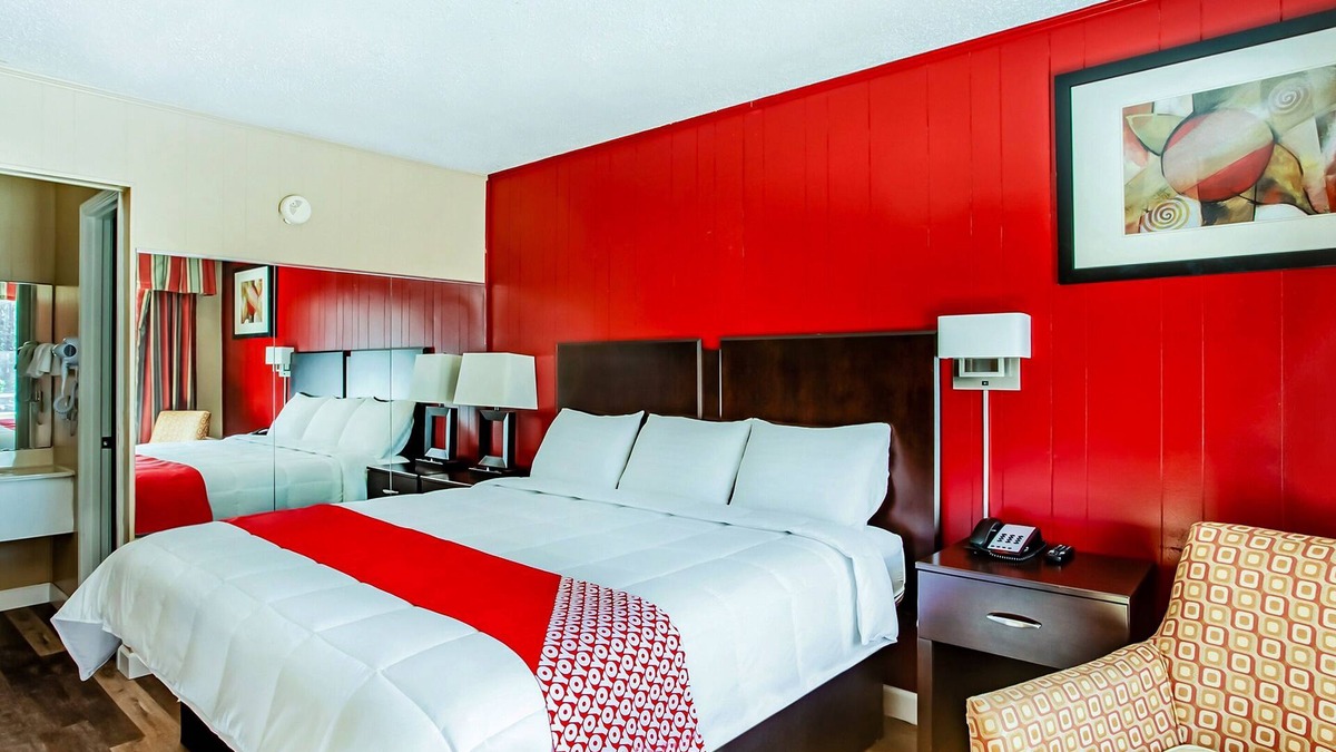 Ridgeland Hotel | Walk to Civil War Battlefield in South Carolina! Near Harold Turpin Park!