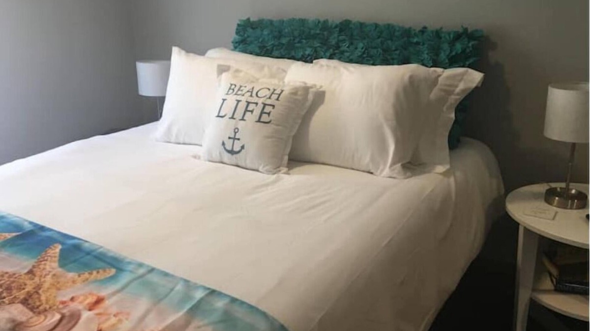 Panama City House | Walk to Dinner, Sunsets & the Bay! Pets OK! 15 minutes to Beach from St. Andrews