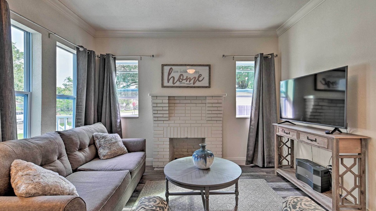 Winter Garden House | Walk to Dtwn: Winter Garden Home w/Patio