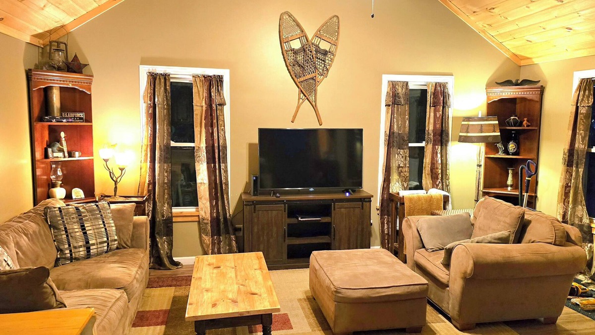 Schroon Lake House | Walk to everything! 2 Bedroom 1 Bath Home in town.