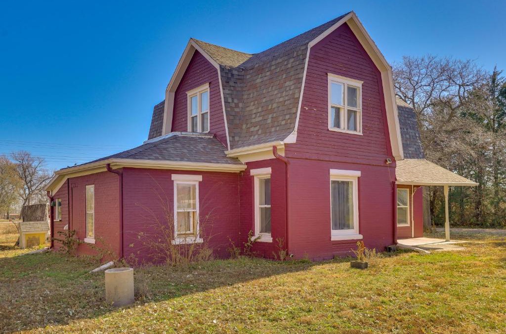Bladen House | Walk to Fairgrounds Bladen Countryside Hideaway!