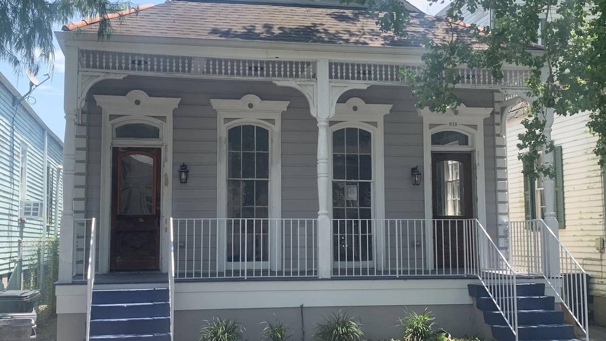 McDonough House | Walk to French Quarter Fest next month for this property.