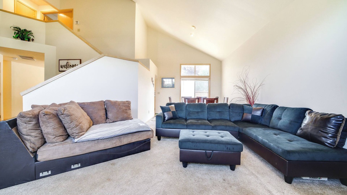 Renton House | Walk to Hiking Trails: Renton Home w/Fenced Yard!