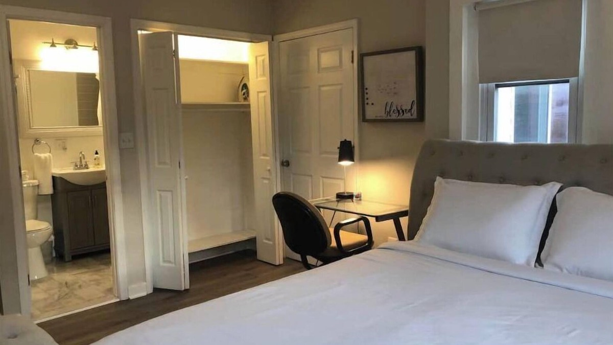 Rockville House | WALK TO METRO/ENTIRE HOUSE/3 MASTERBEDS Short-term