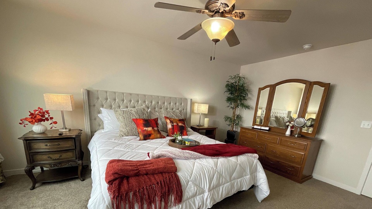 Timnath House | Walk To Restaurants, Shops, Brewery & More! Dog friendly on walking & bike trail