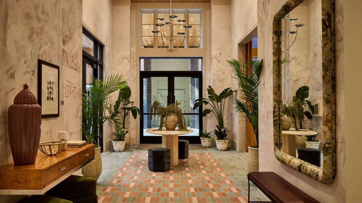 Yamacraw Village Apartment | Walk to River Street + Pool & Bike Rentals