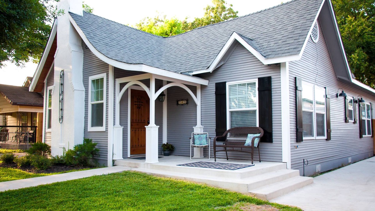 Tobin Hill House | Walk to River walk, Pearl complex entertainment, & Best Farmers Market in 3 min