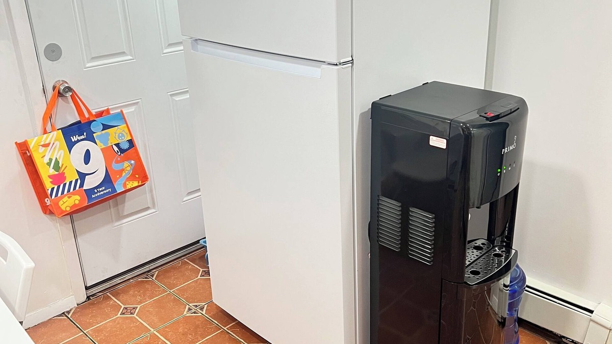 South Farmingdale House | Walk to Ryder Cup gate 4 and LIRR Station.nNo need for Uber or car rental.