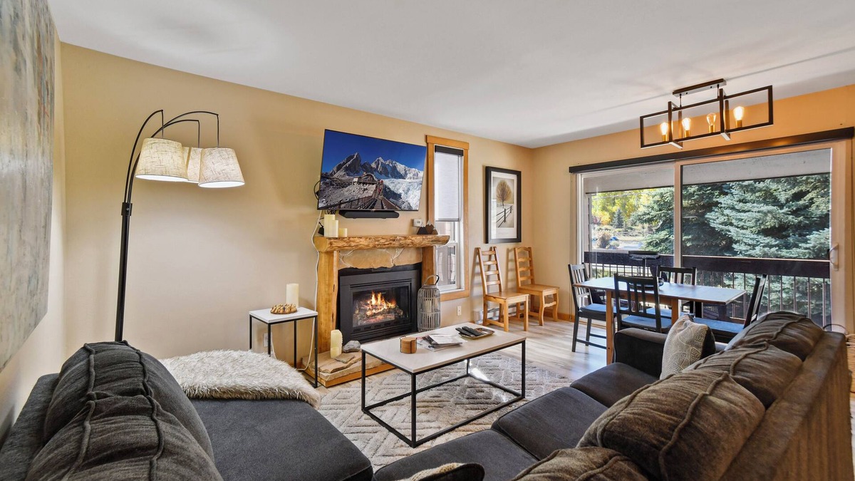 South Snyderville Basin Condo | Walk to Ski — 2BR/2BA Canyons/Park City Condo