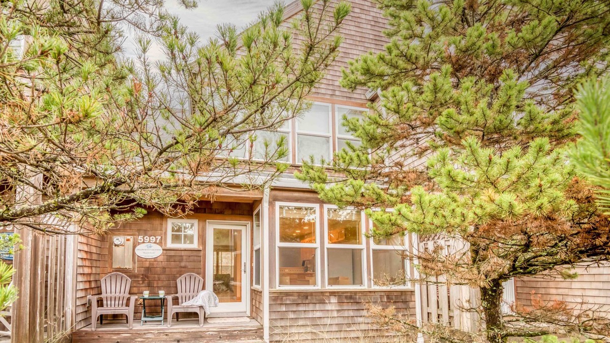 Shorepine Village House | Walk to the Beach from this Family Friendly Home, with a Private Yard and Deck