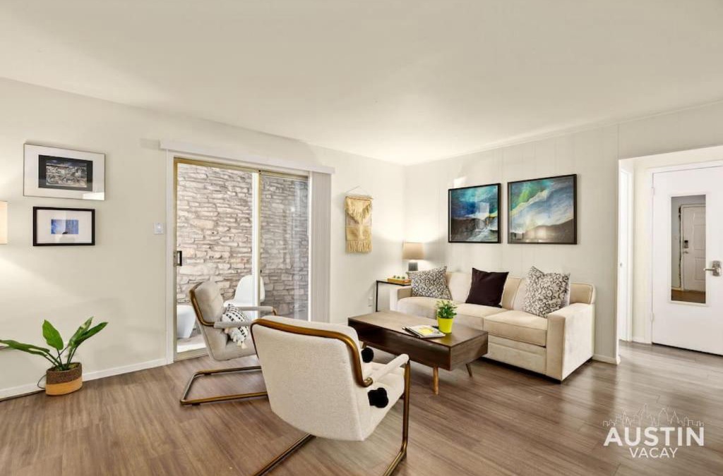 Westfield Apartment | Walk to the Golf Course 2BD Apt, Pool, and Parking