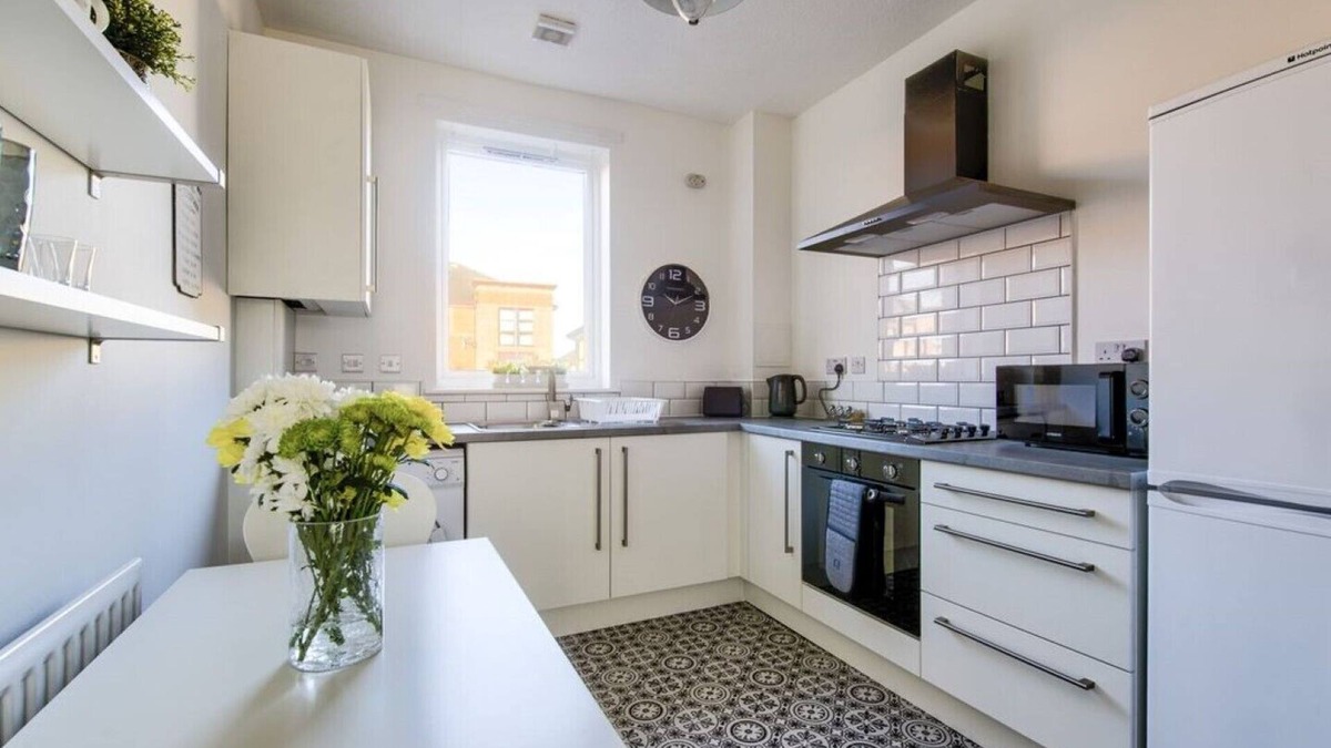 Glasgow Apartment | Walk to vibrant Merchant City from a tranquil Glasgow apartment