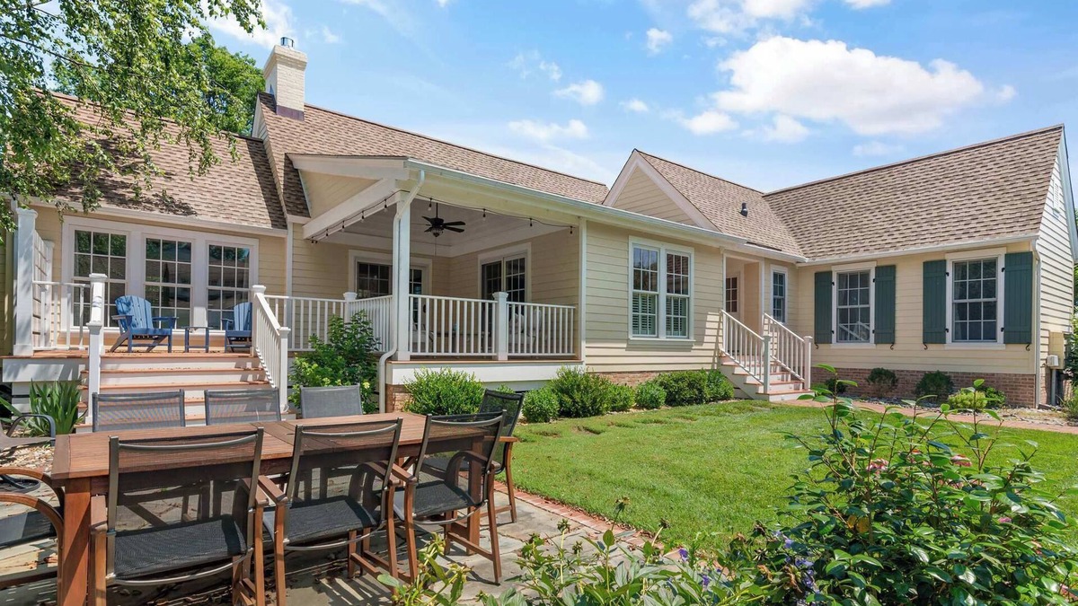 Oxford House | Walk to Waterfront Cozy Oxford Cottage