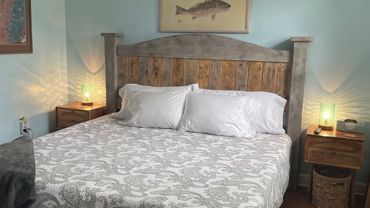 Darien House | Walk to waterfront dining, shops, wine bar. 2 miles from I-95. No pet fee!