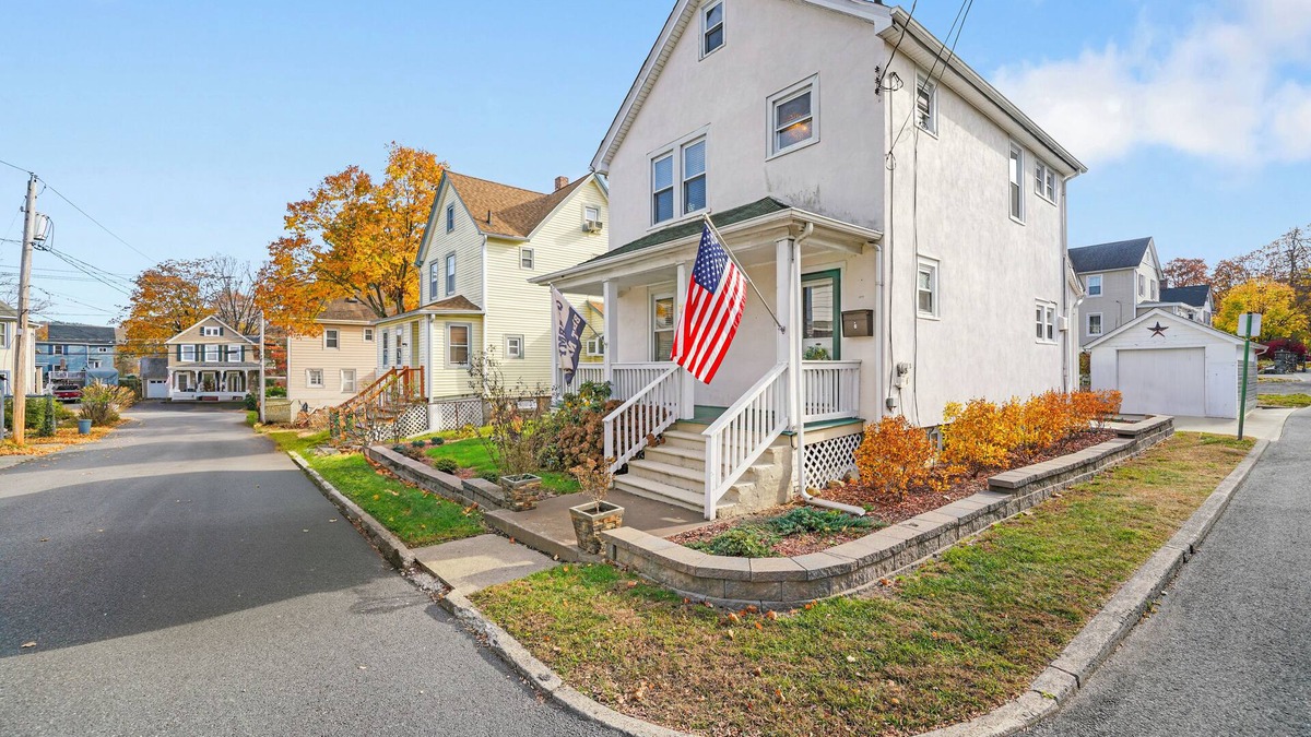 Highland Falls House | Walk to West Point from this 2-bedroom charmer