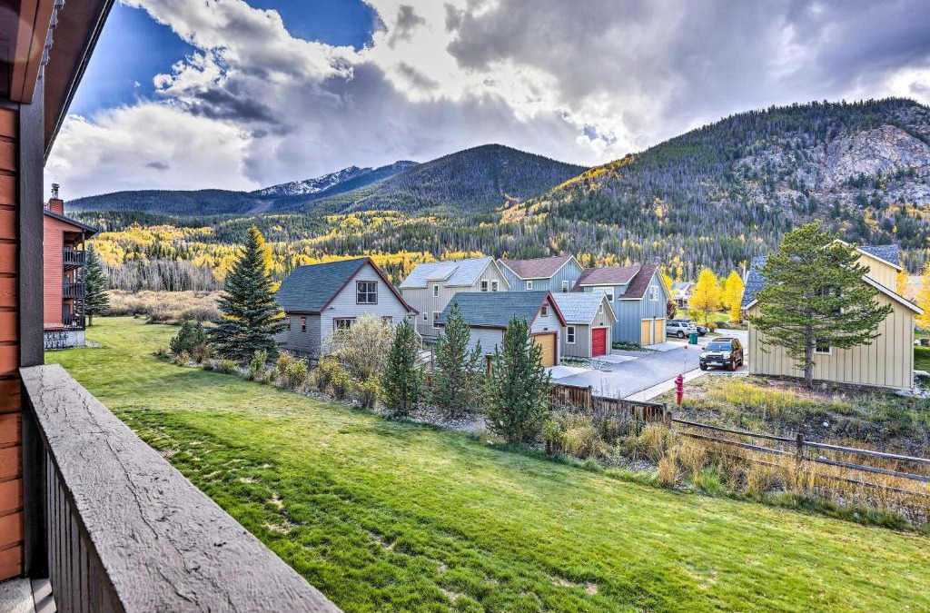 Frisco Apartment | Walkable Frisco Condo Mtn Views and Shared Hot Tub!