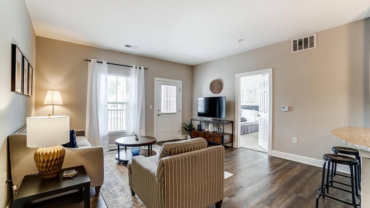 Westerville Apartment | Walkable Pet-Friendly 2BR/2BA On 1st Floor!