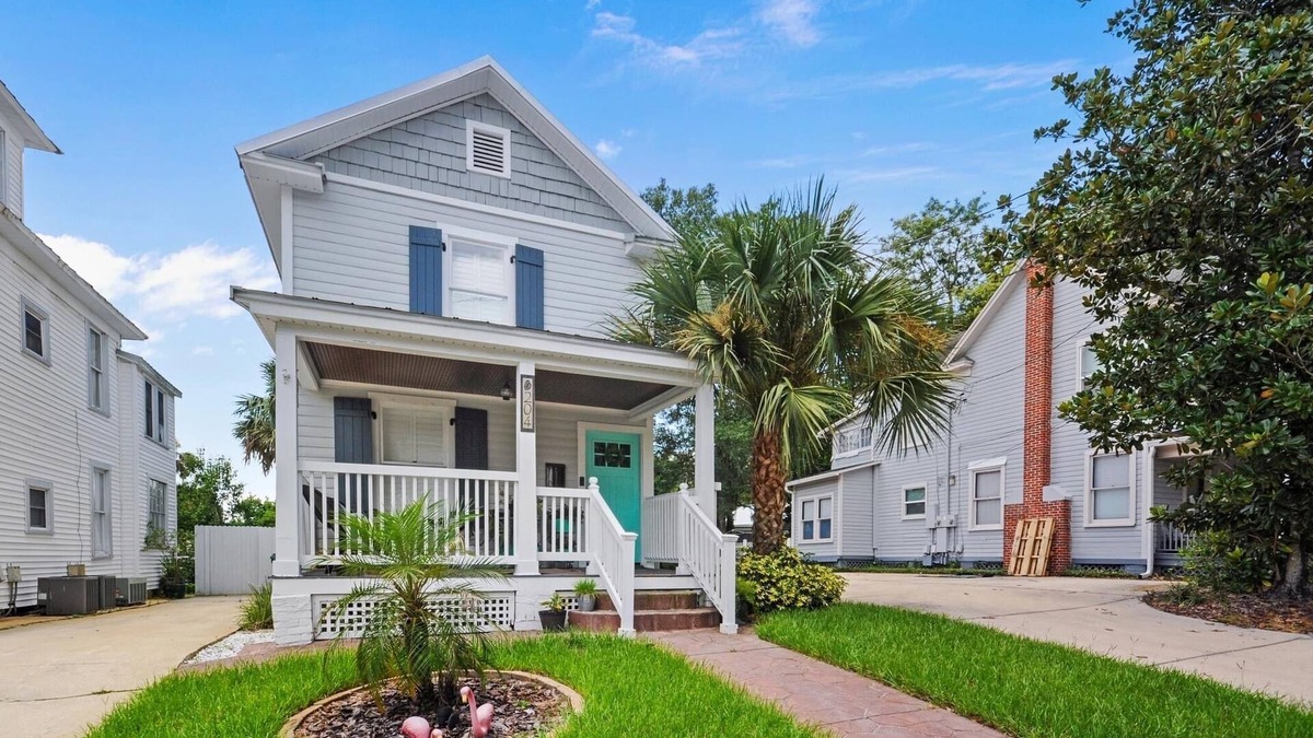 DeLand House | Walkable to Downtown DeLand & Stetson University - Beach 30-45 Minute Drive