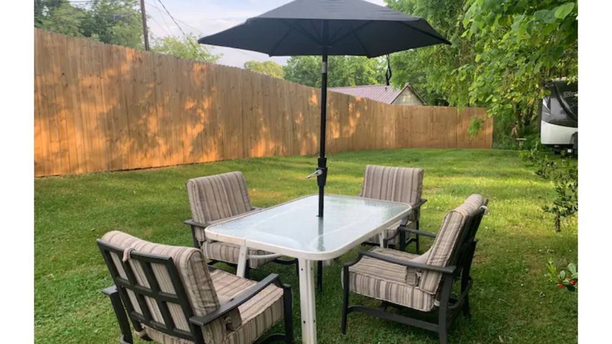 Bear Creek Apartment | Walkable West Asheville Abode (pet-friendly)