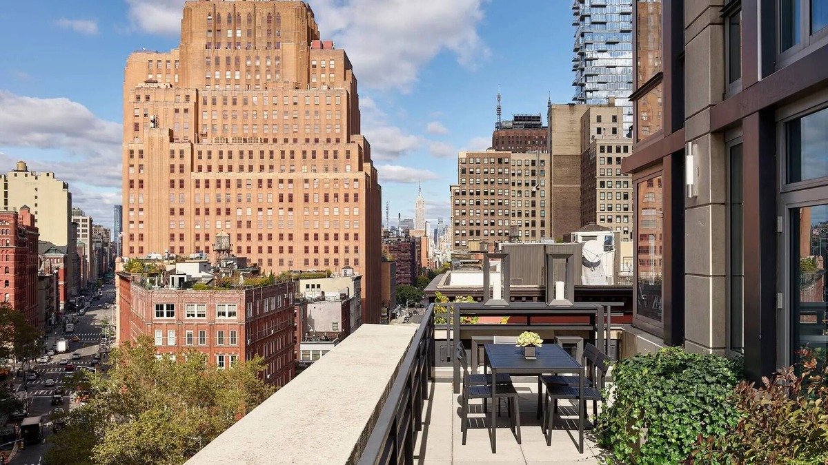Tribeca Hotel | Walking Distance to Balloon Saloon & Brooklyn Bridge, Bring Your Furry Friends!