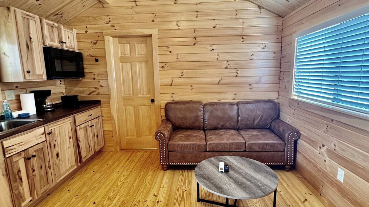 Marion Apartment | Walking Distance to Lake James: Private Resort Amenities