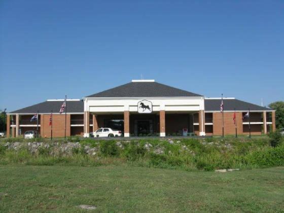 Lewisburg Hotel | Walking Horse Lodge