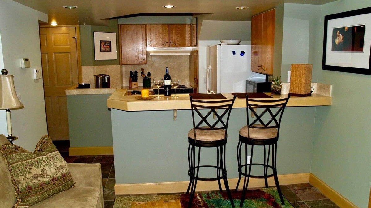 Mount Baker House | Walking neighborhood minutes from downtown
