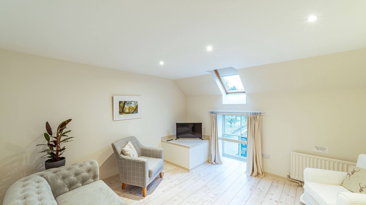 Newton Stewart Cottage | Wallace Apartment - an apartment that sleeps 5 guests in 4 bedrooms