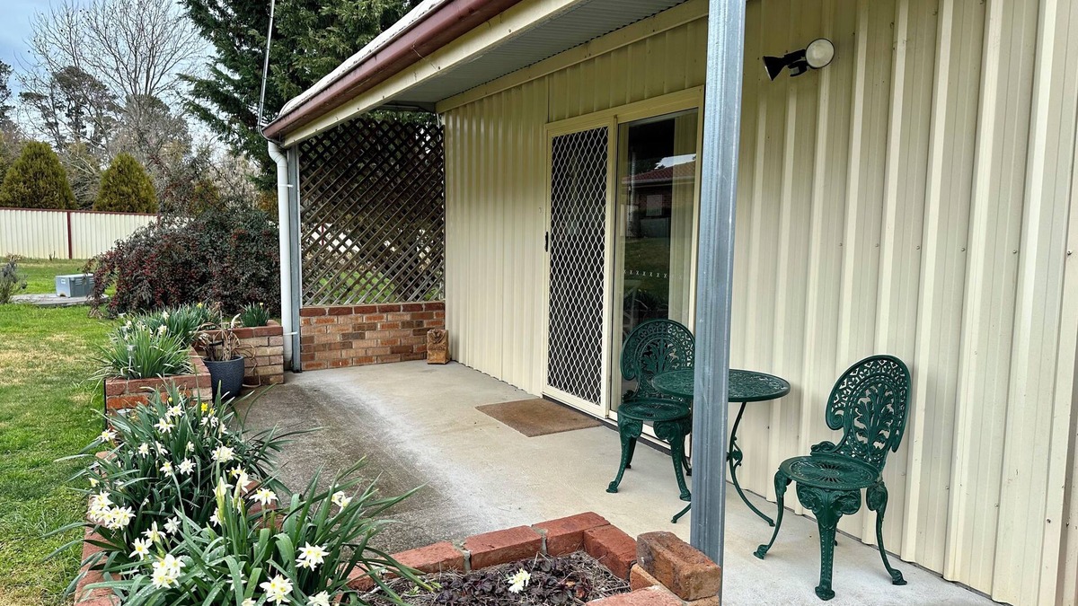 White Rock Bed & Breakfast | Wallaroi Guest Home