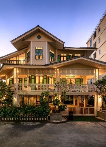 Bang Khun Phrom House | Wallaya Heritage Stay