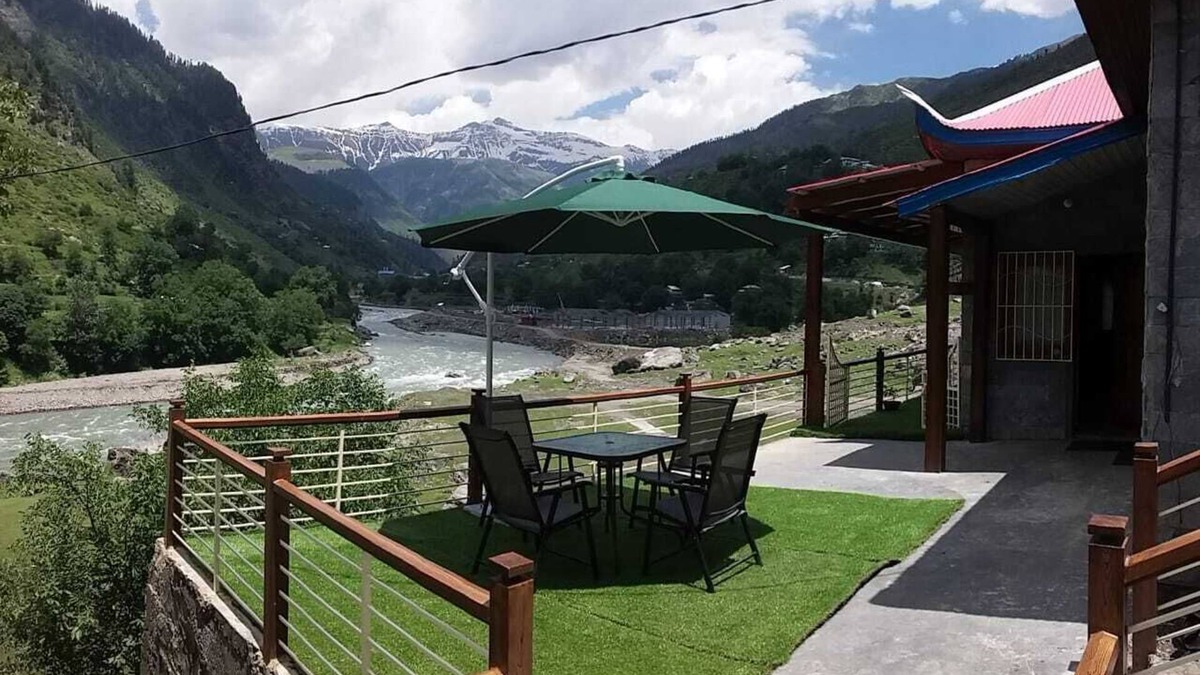 Mansehra Villa | Walnut Cottage Kaghan!