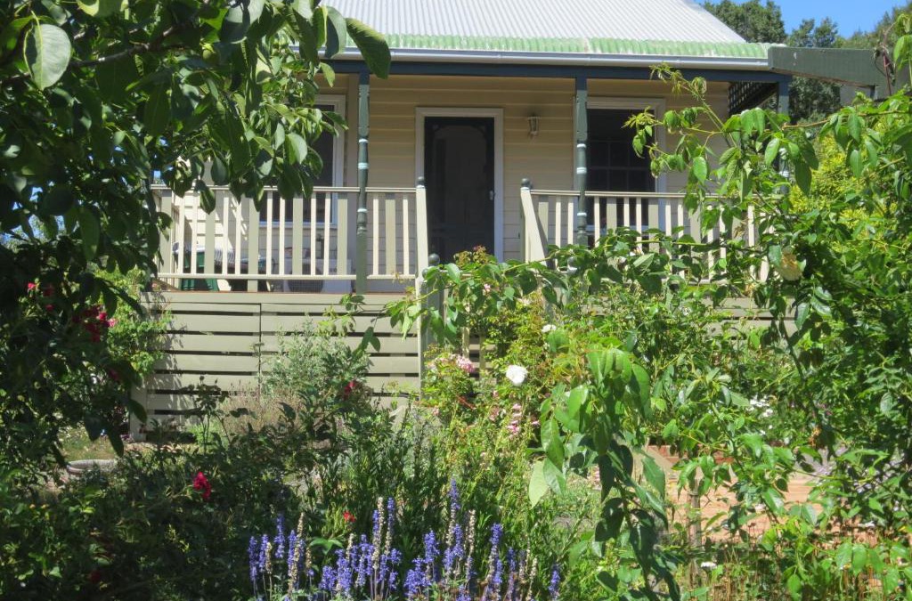 Koorooman House | Walnut Cottage via Leongatha