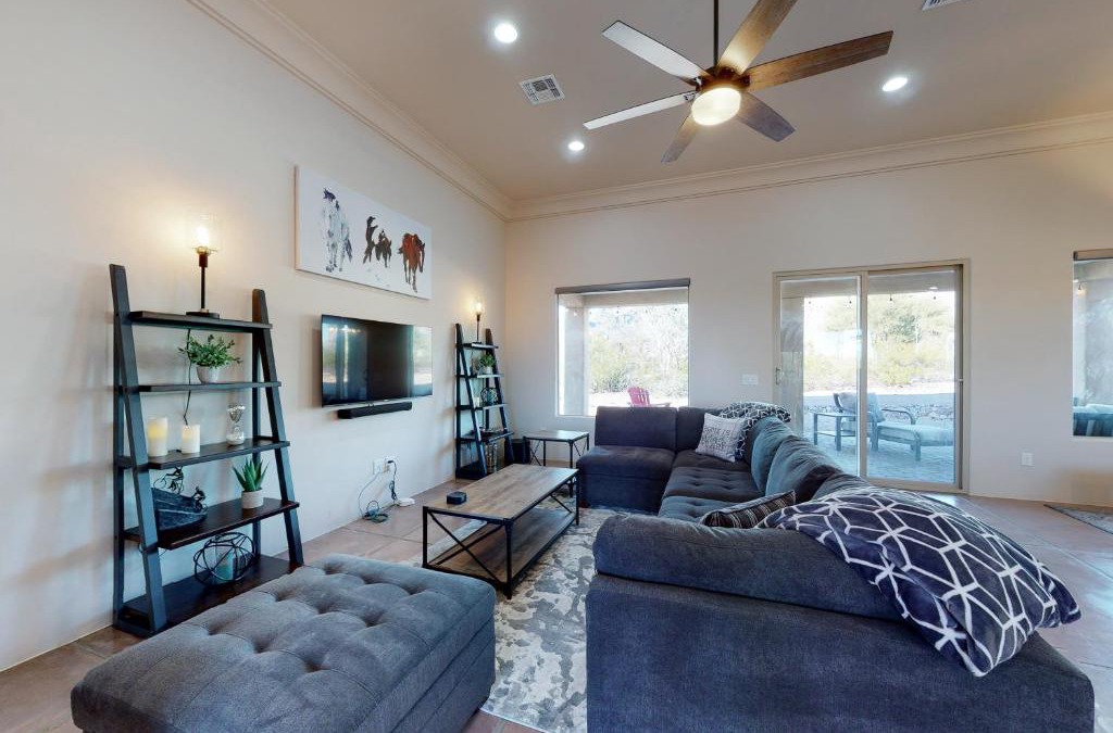 Tanque Verde House | Walnut Tree