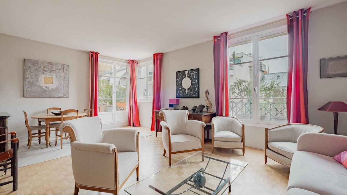 Saint-Lambert Apartment | Wanderer's Retreat, by Veeve