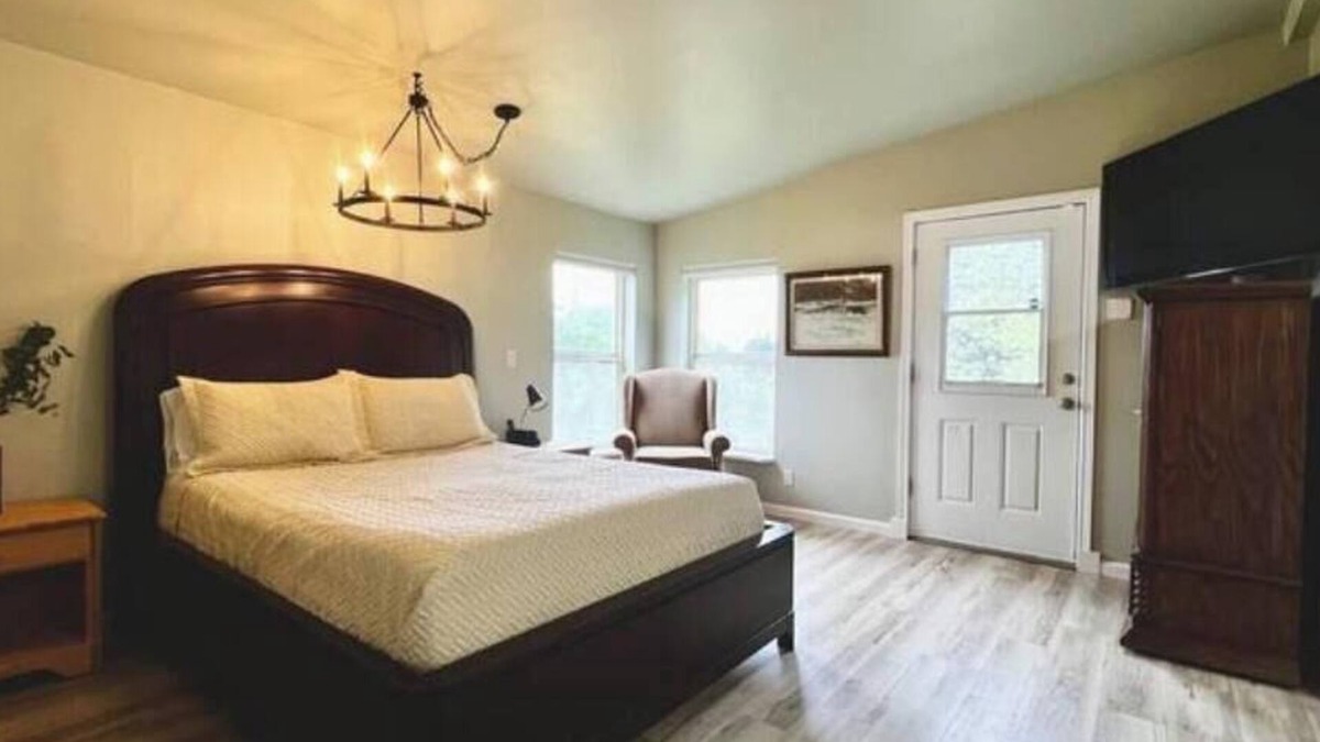 Sky Meadows Ranch House | Wandering Oaks Home @Sky Meadows Ranch
