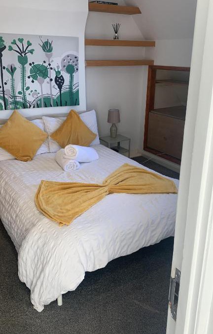 Thornton House | Wandsworth, South London Deluxe King Room 4