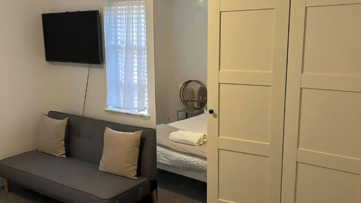 Streatham Hill Apartment | Wandsworth, South London Deluxe King Room T3