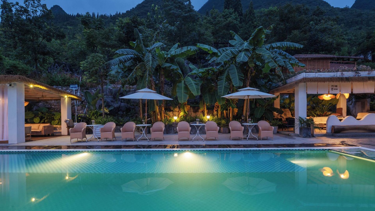 Xingyi Hotel | Wanfenglin Half Mountain View Hotel