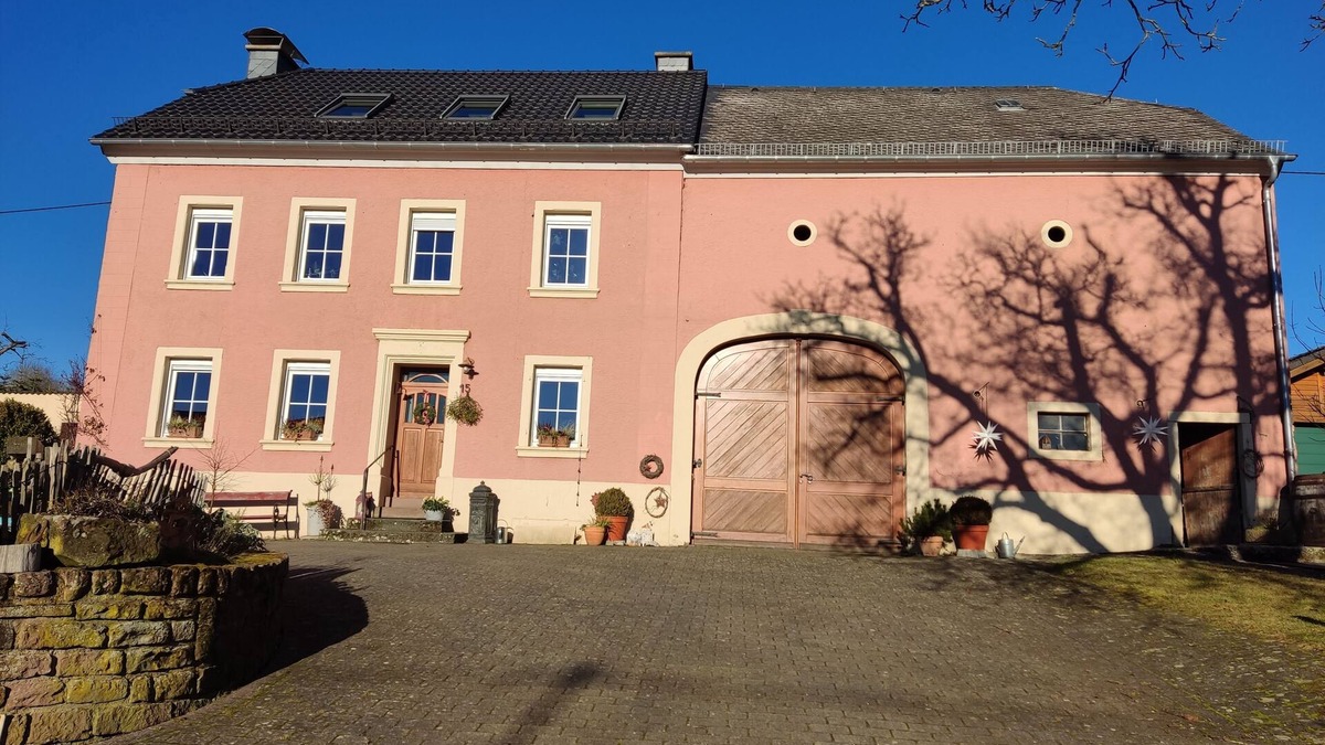 Neidenbach Other | Wanja's house