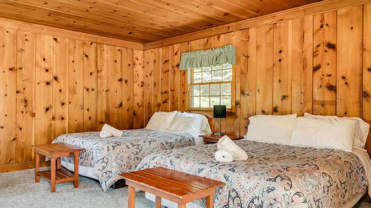 Taylors Falls Cabin | Wannigan Point Cabin #2
