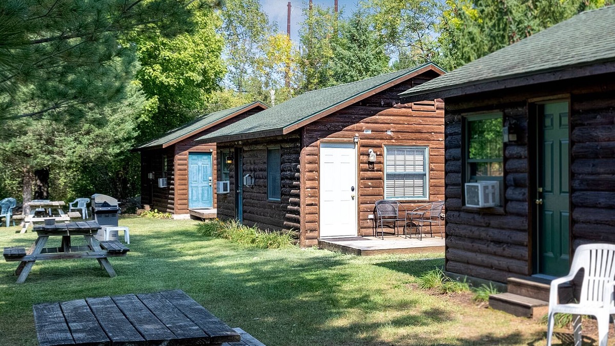 Taylors Falls Cabin | Wannigan Point Cabin #3