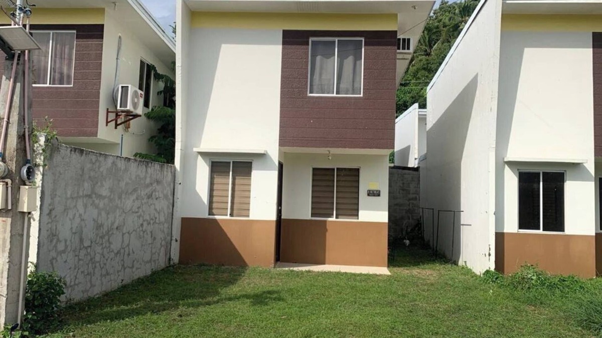 Tanauan City House | Want a relaxing stay in San Juan, Batangas? Visit R Retreat today!