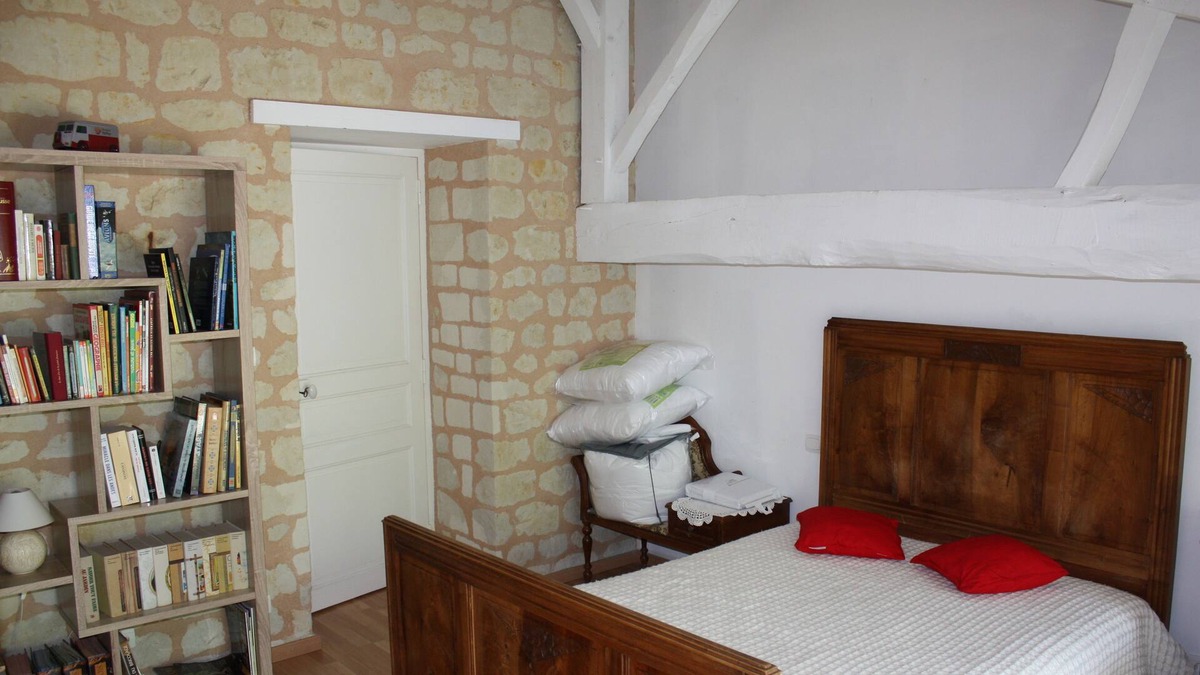 Saint-Leger-de-Montbrillais House | Warm, typical gîte, completely renovated